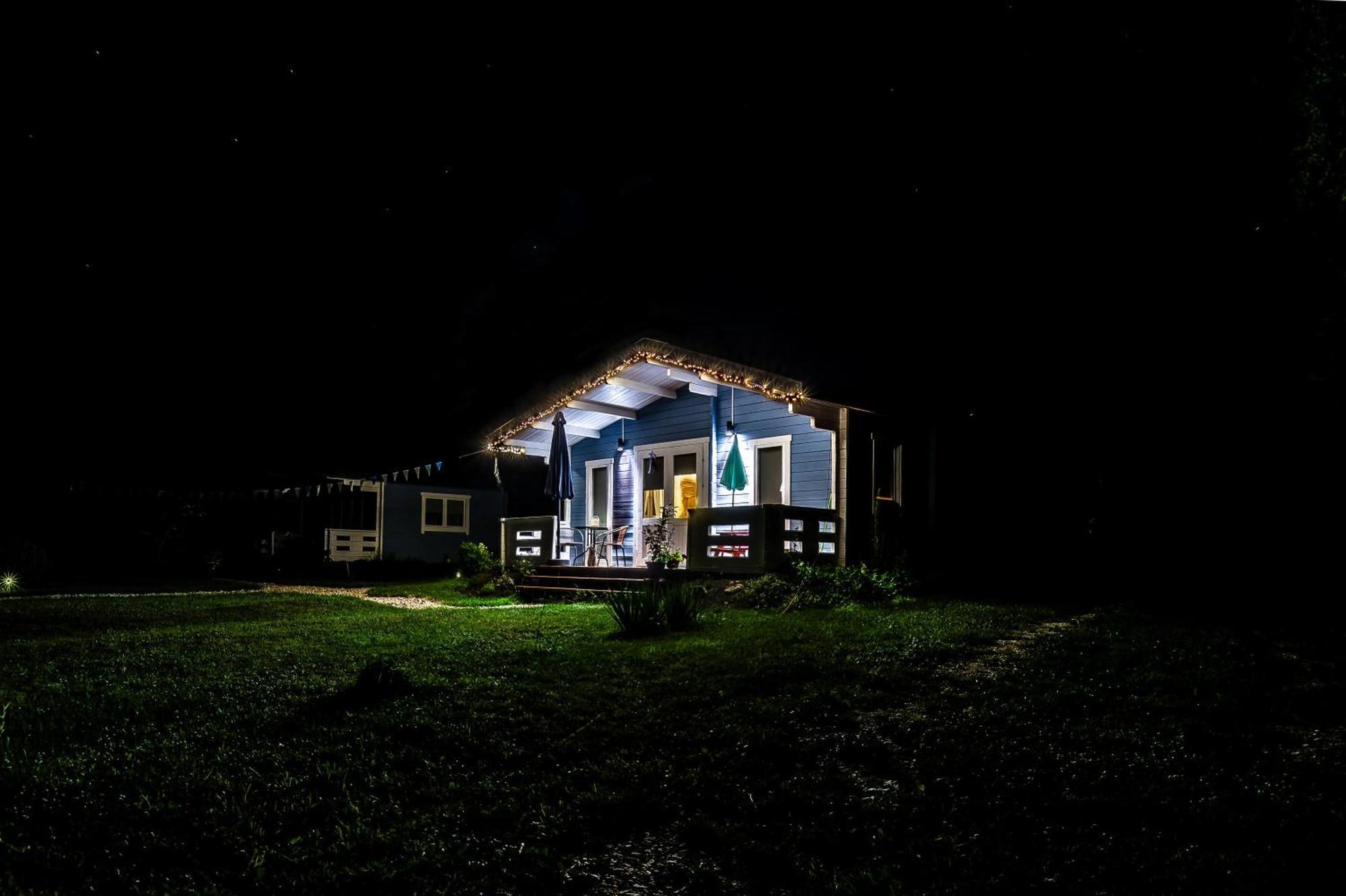 Stary Waliszow Domek Caloroczny Na Wylacznosc Niebieska Osada Nad Gorskim Potokiem מראה חיצוני תמונה
